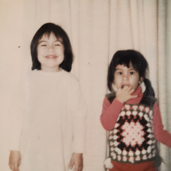 Carrie & Nikki - Picture 1 of 6